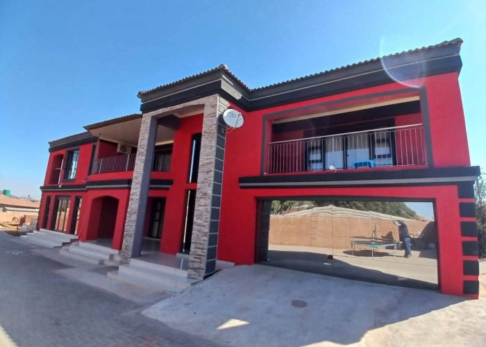 WhatsApp Image 2025-10-08 at 08.46.33 (2)